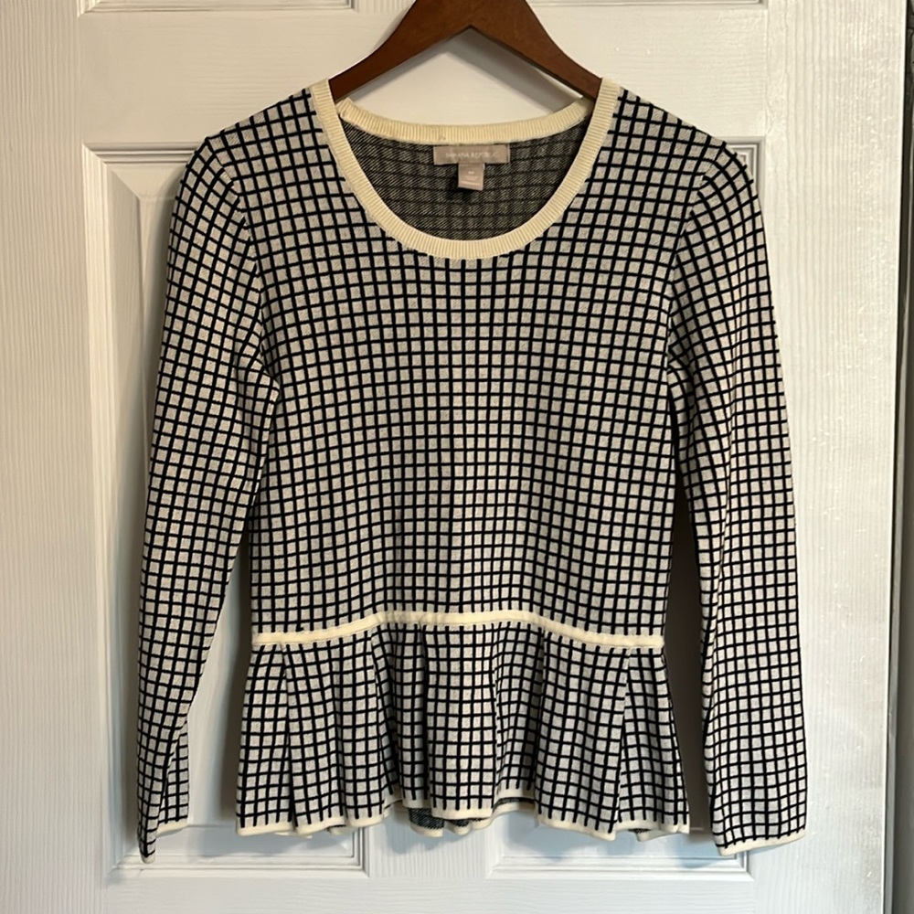 Banana Republic Sweater, size medium. EUC